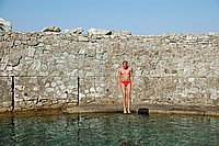 Cap Corse, Marine di Giottani (Ralf springt ins Hafenbecken 2).JPG